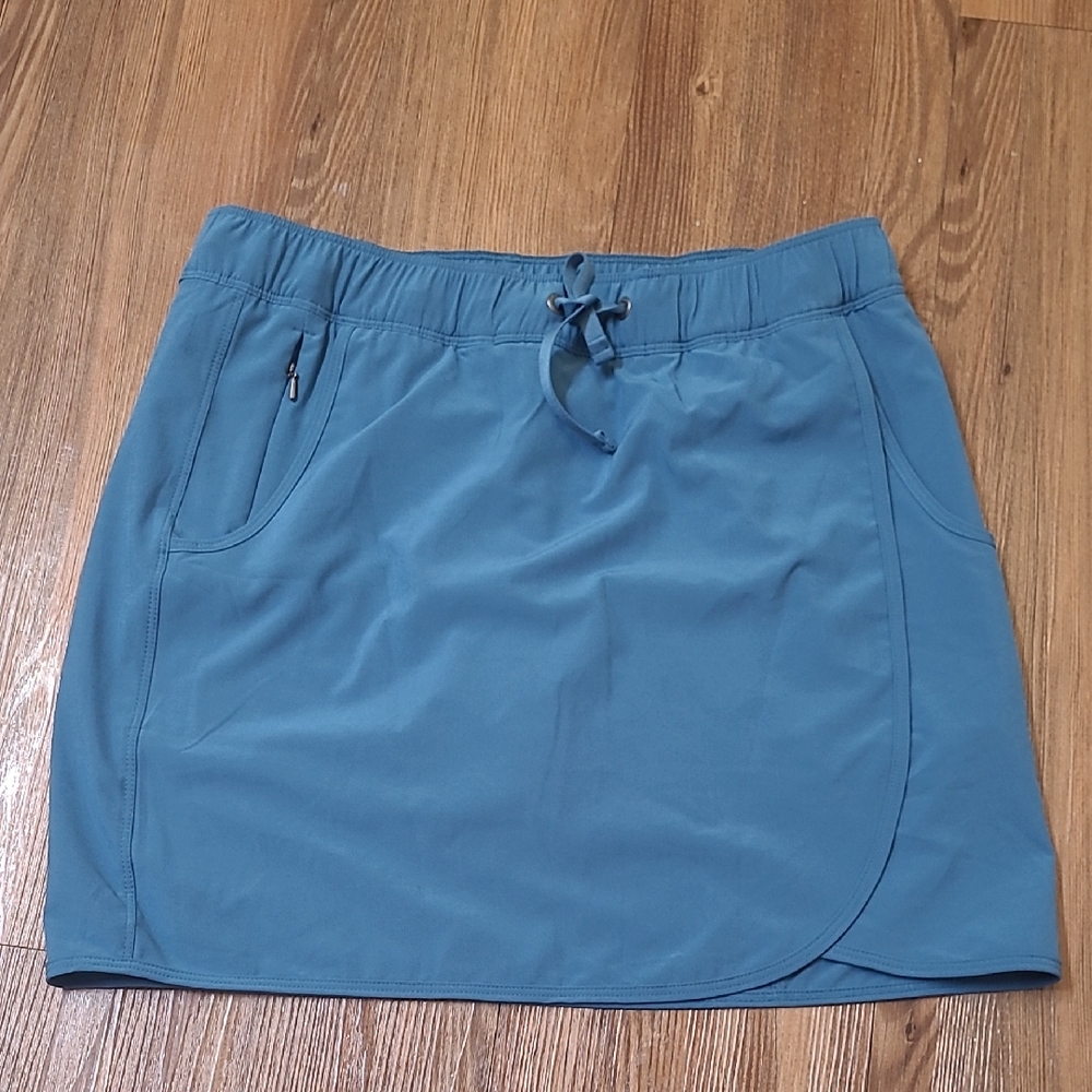 Patagonia Blue Midi Skirt for women zise S used good condition.‎